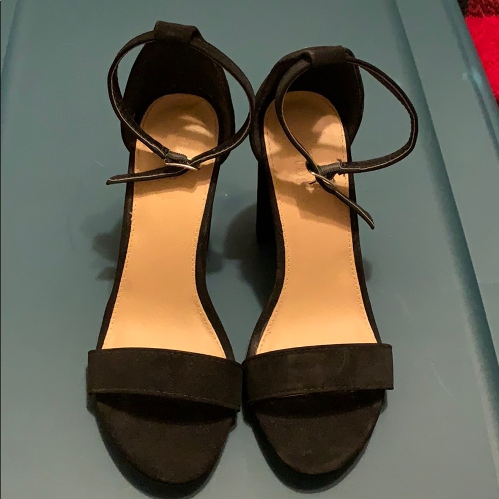 Black Heels!!!